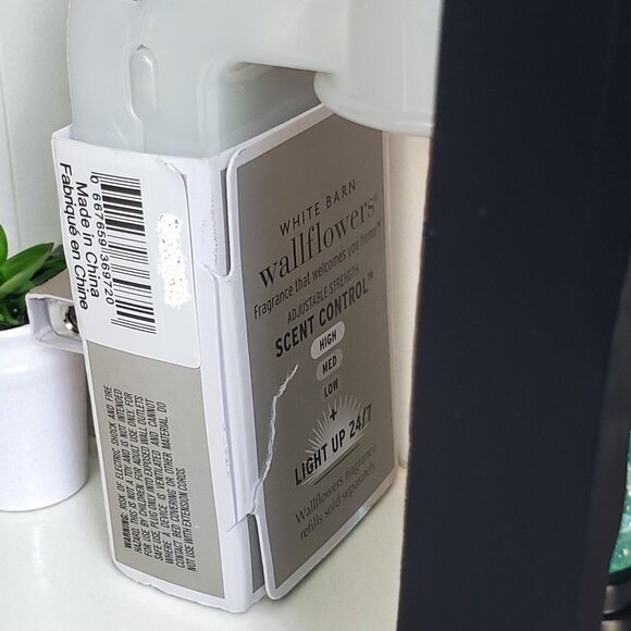 🆕Bath & Body Witchy Cabinet Wallflower Scent Control Nightlight Fragrance Plug - Picture 6 of 7